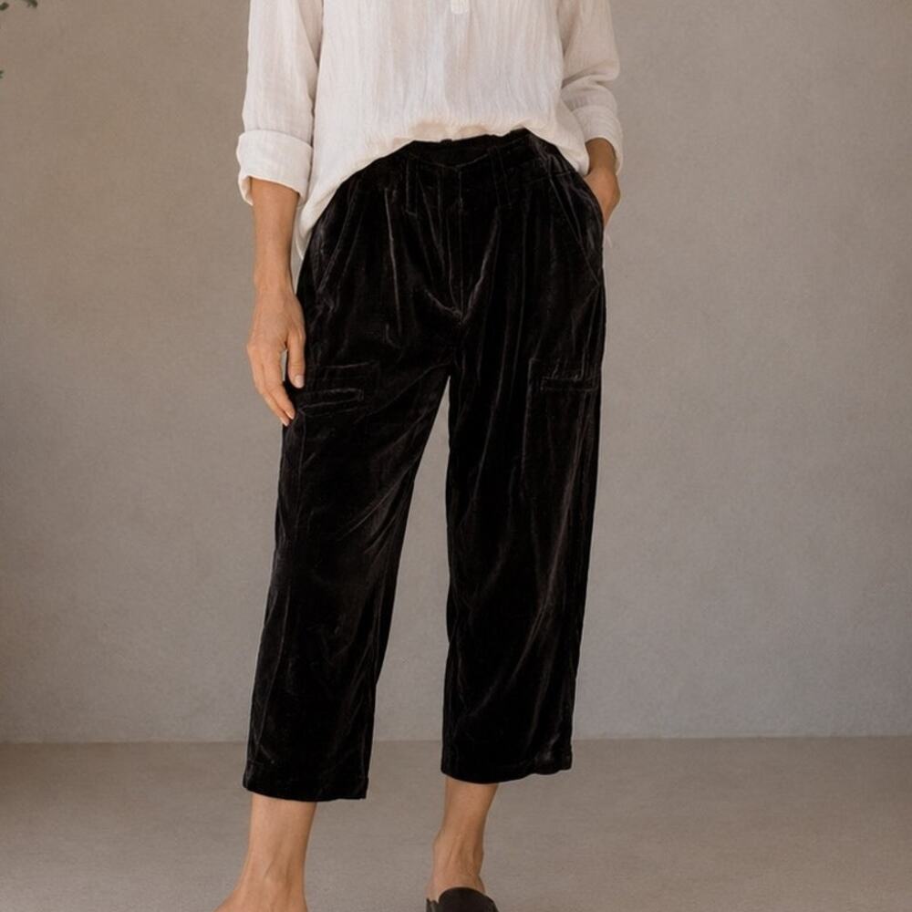 Sundance Brown Velvet Cropped Pants NWOT 8